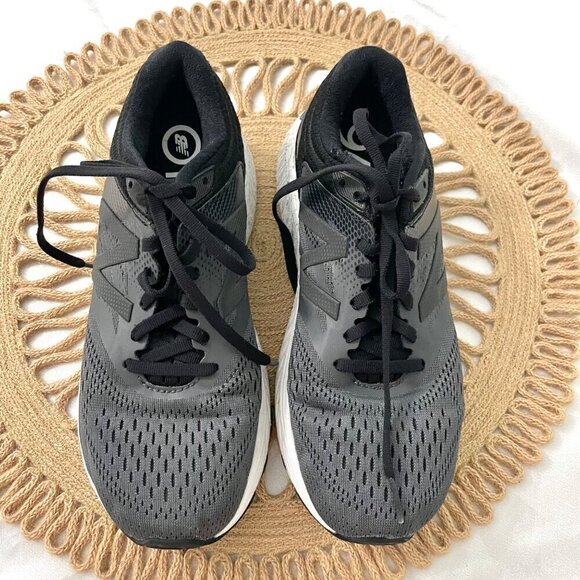 New Balance Black 940 V4 Low Top Sneakers Women's Size 7.5 - Picture 2 of 10